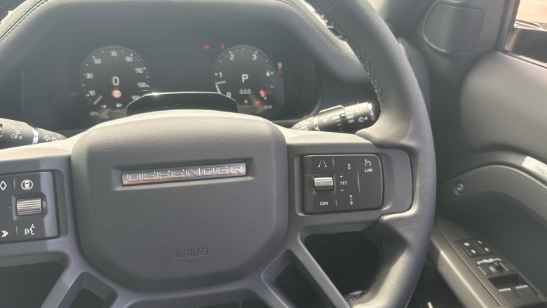 Land Rover Defender 3.0 D250 X-Dynamic SE 110 5dr Auto Diesel Estate